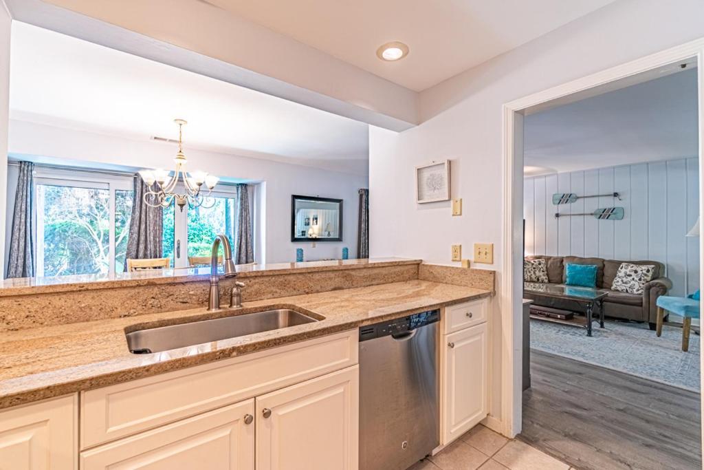 Pet Friendly! 503 Plantation Club Walk To Pool Sleeps 6 Sea Pines Villa Hilton Head Island Exterior photo